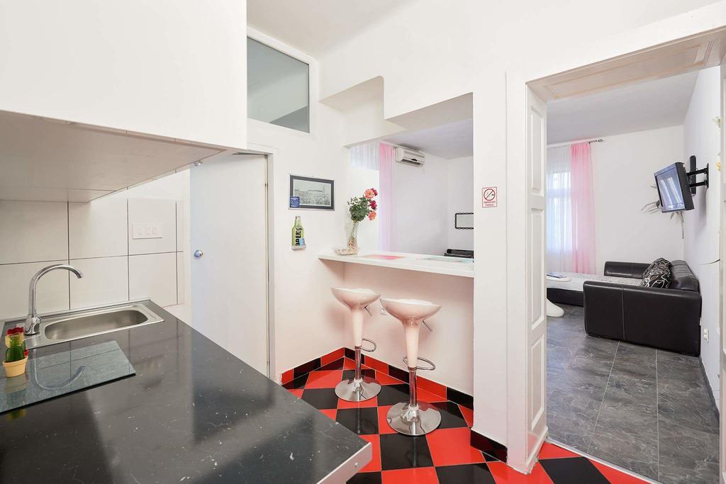 Apartment Izabela Split Exterior photo